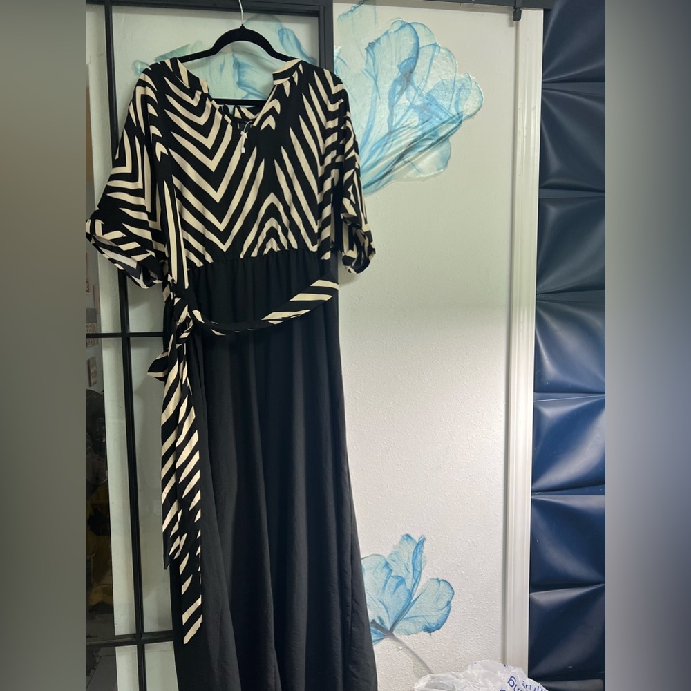 BloomChic stripped Romper 22-24